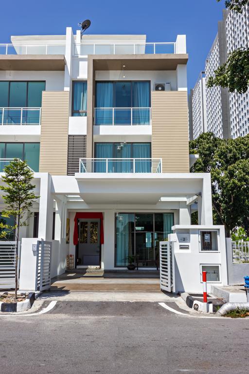 Jelutong R Residence מראה חיצוני תמונה